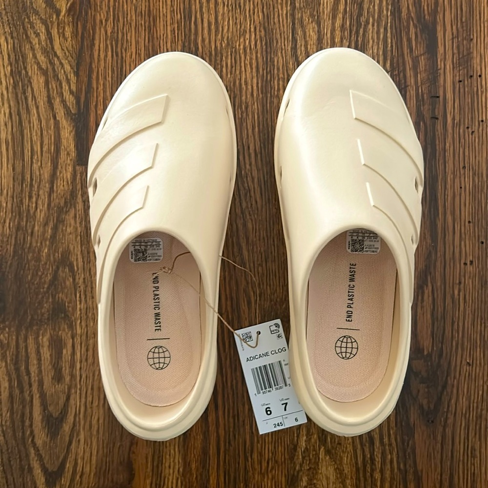 Brand new Adidas clogs/slides